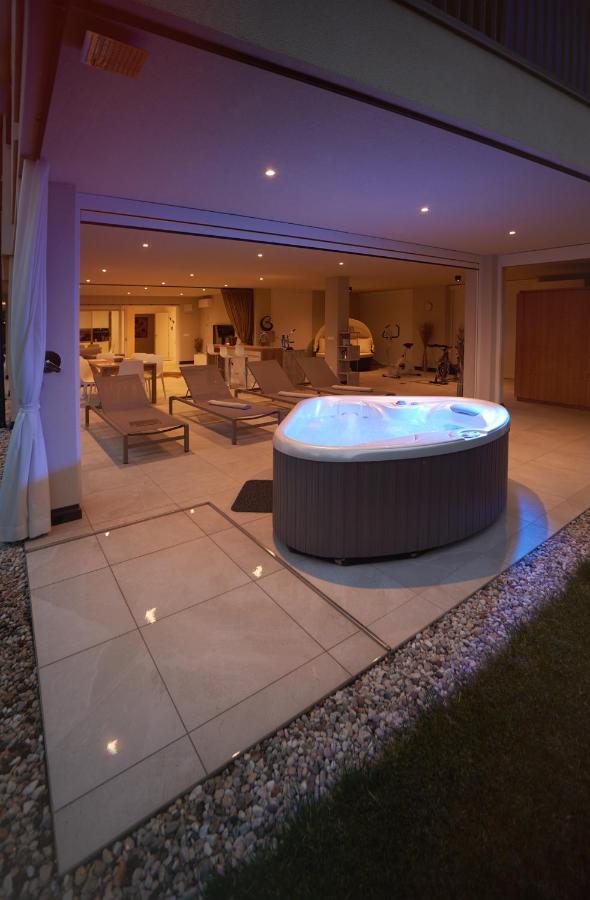 Penthouse & Garden - Luxury Apartment Postal / Burgstall Exterior foto